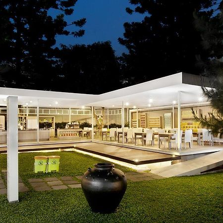 Bumi Bandhawa Hotel Bandung Exterior photo