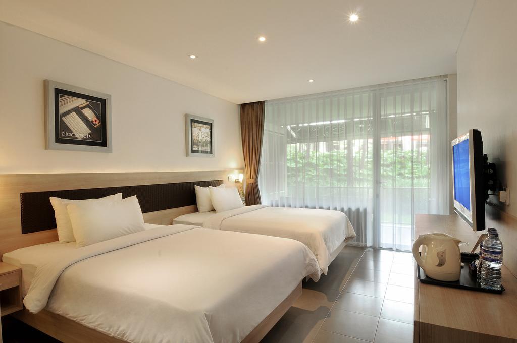 Bumi Bandhawa Hotel Bandung Exterior photo