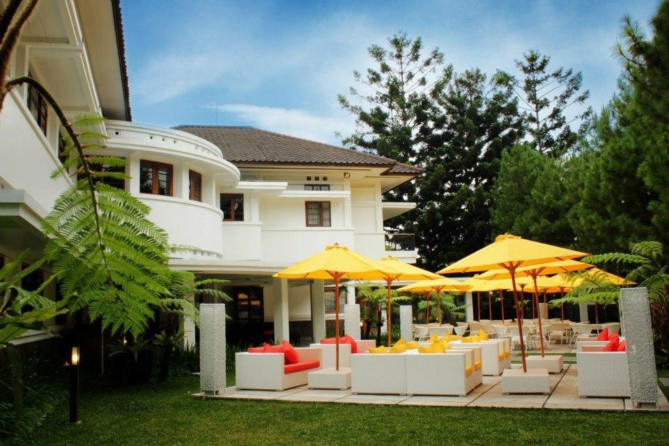 Bumi Bandhawa Hotel Bandung Exterior photo