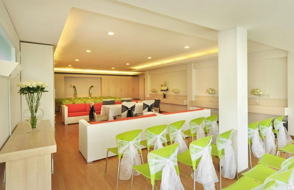 Bumi Bandhawa Hotel Bandung Exterior photo