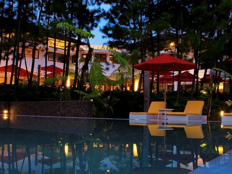Bumi Bandhawa Hotel Bandung Exterior photo